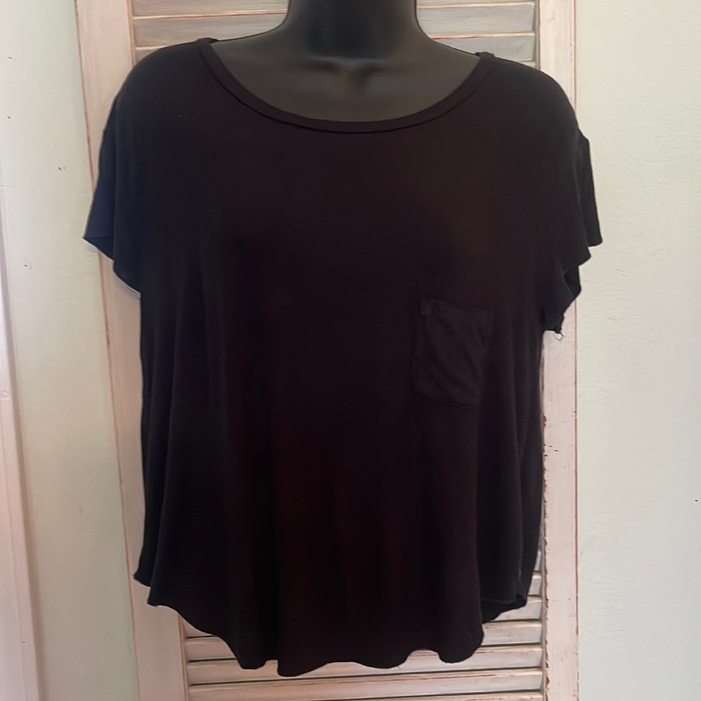 Simple black American eagle shirt size S